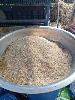 ส่วนผสมอาหารลดต้นทุนไก่ไข่