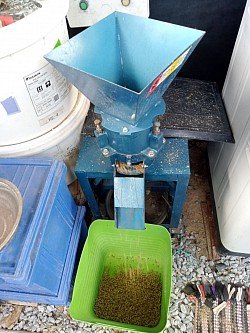 ขั้นตอนการทำอาหารอัดเม็ด พึ่งพาตนเอง